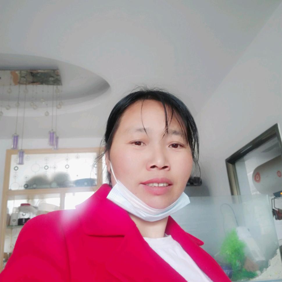 安娜相陪！小柏
