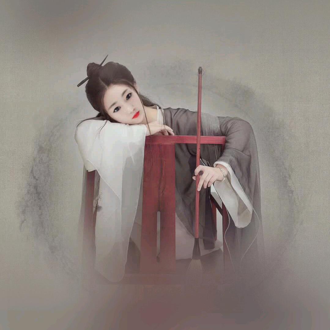 暖玉落青烟
