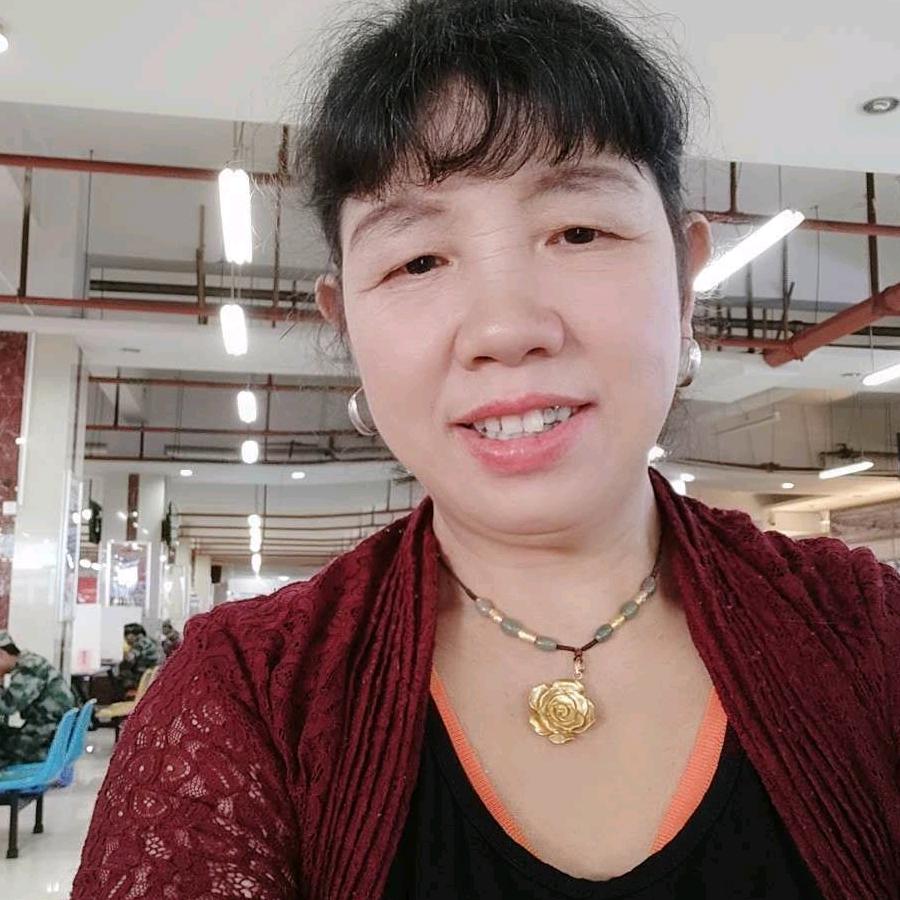 李美英