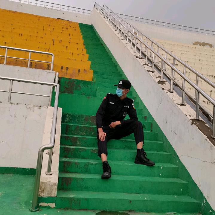 保安小郭