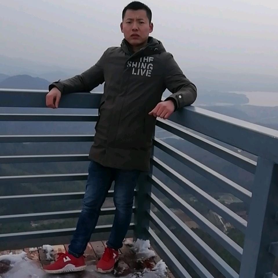 小胡贴砖