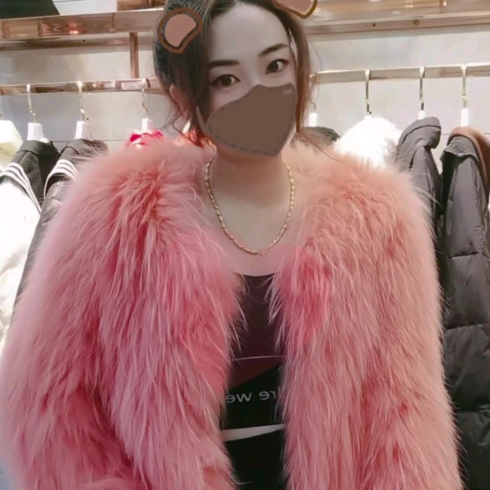 随县小林镇艺菡服装店