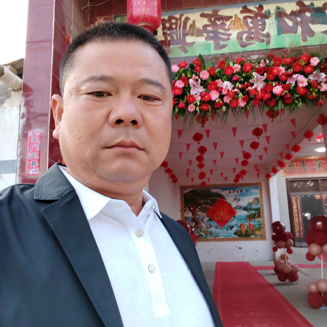 河古庙起重机液压升降货梯销售部。马记