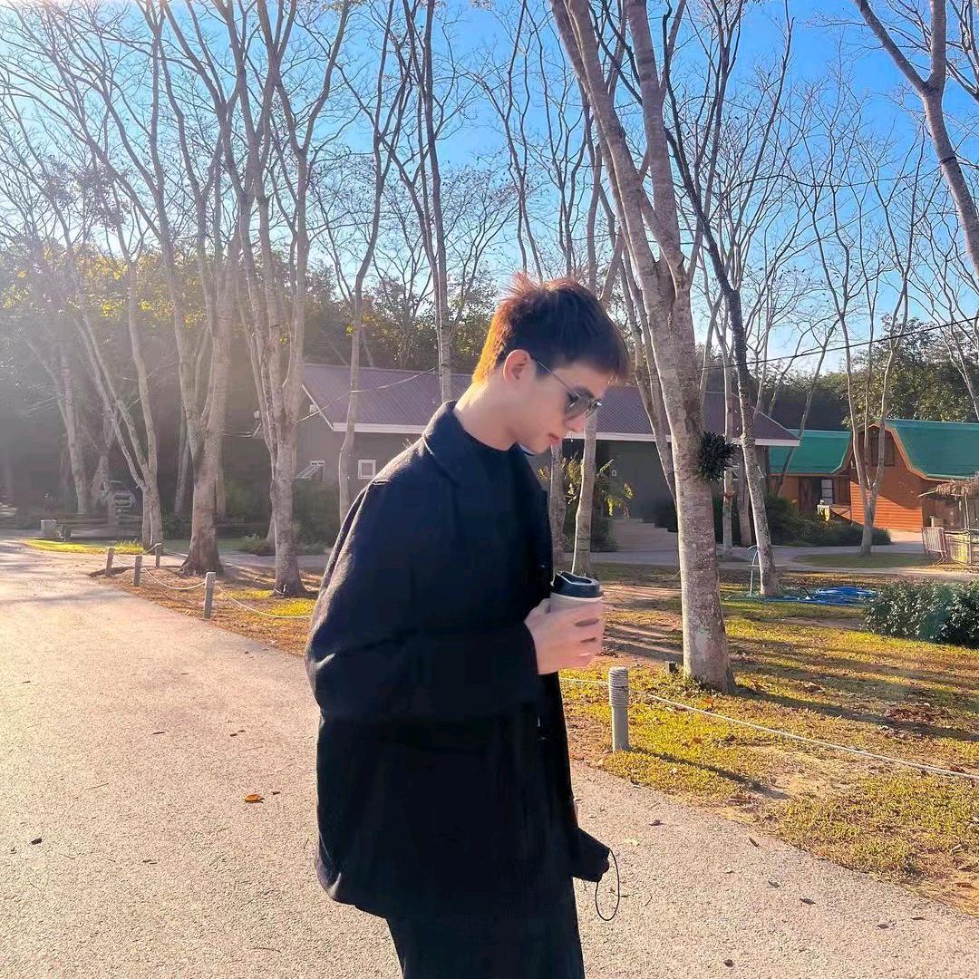 🍓磕磕快乐泰兰德头像