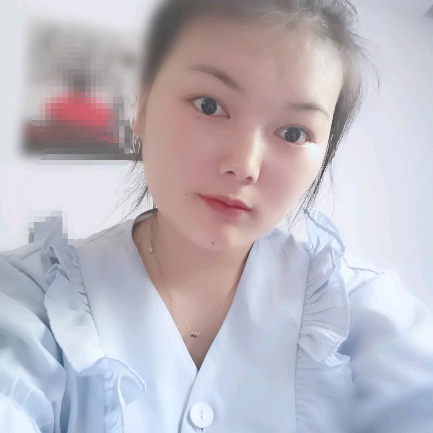 小两口子夜市摊