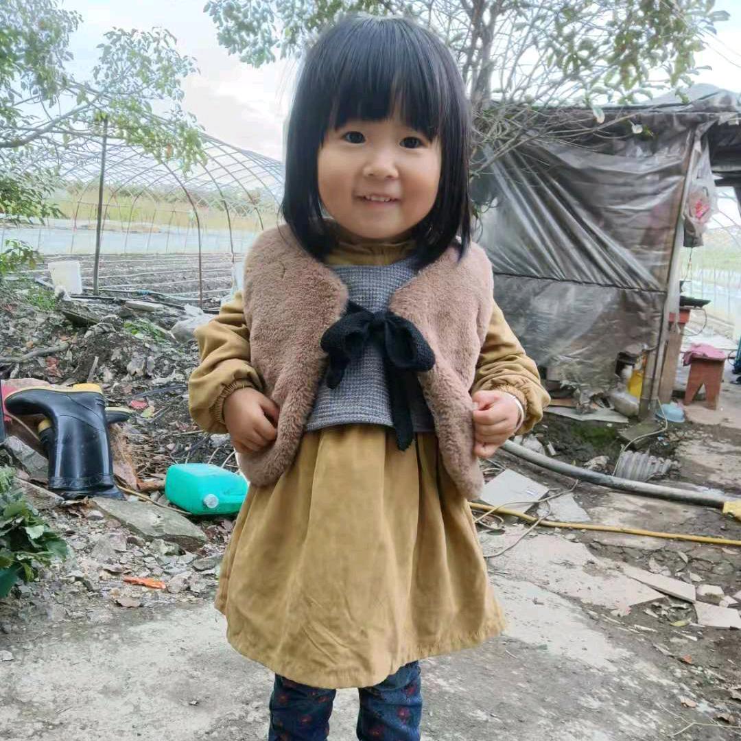 妞妞牛奶草莓采摘