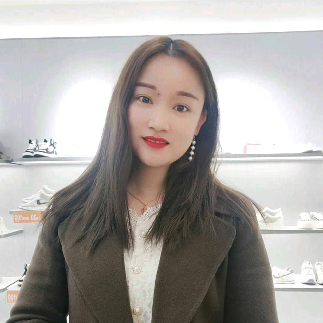 ♥(｡￫陪你走天涯v￩｡)♥