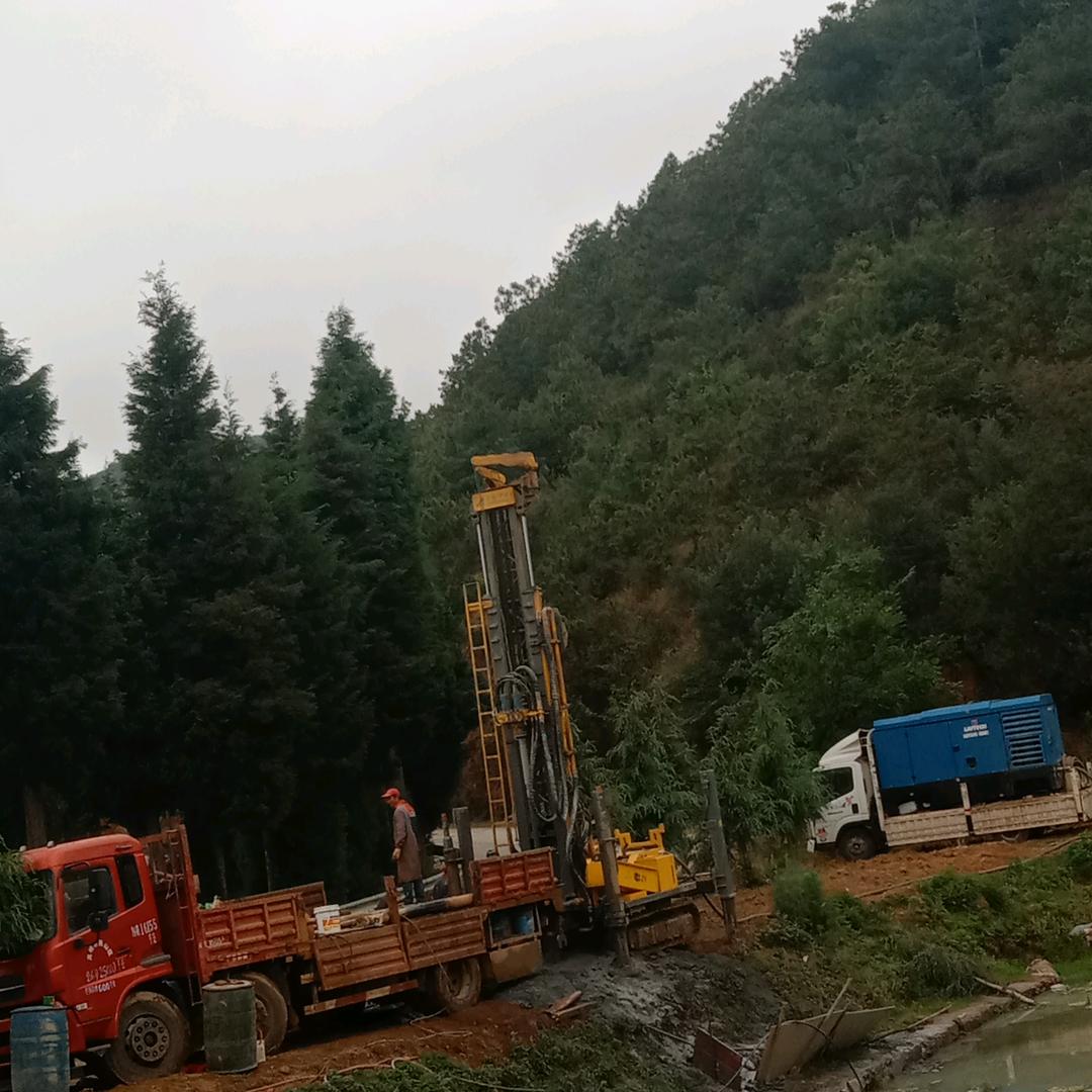 富民金池钻井队