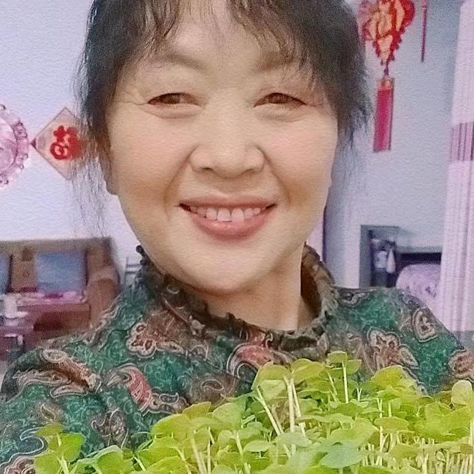 种菜大姐