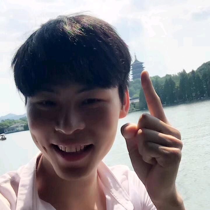 动感光啵🎱