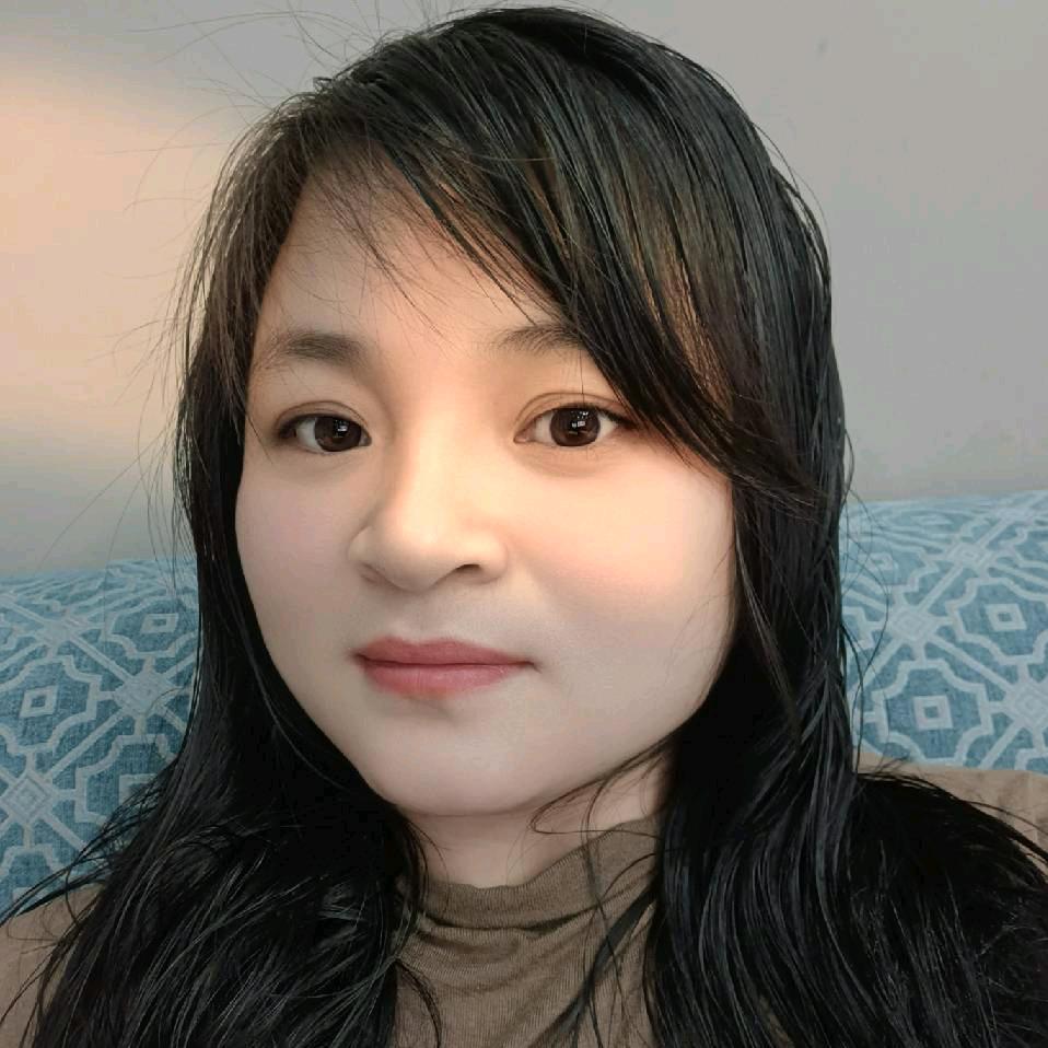 掌心向上的妈妈