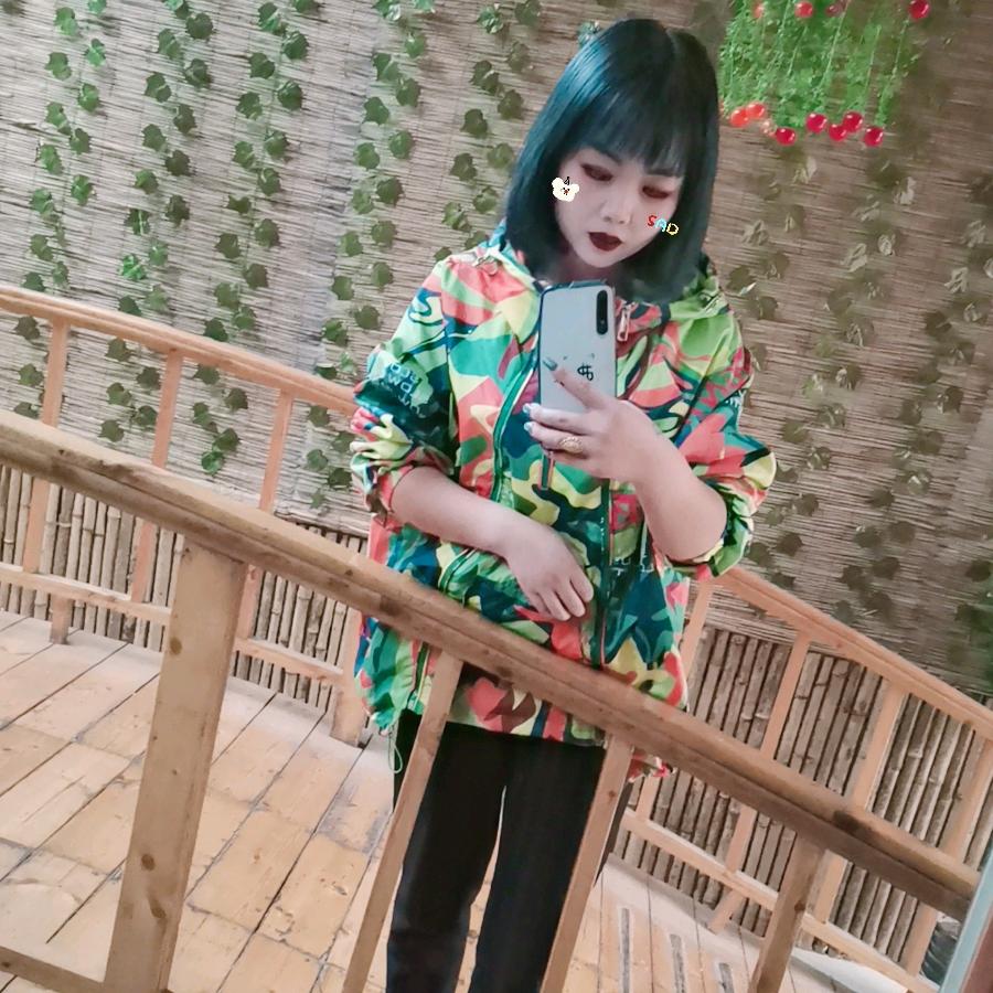 哼唱着小情歌