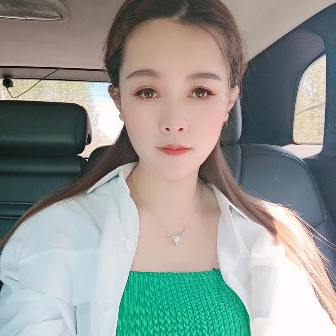 起彩俪人品牌服饰糖糖