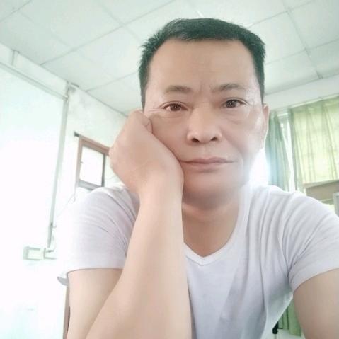 朋友们好我是阿红