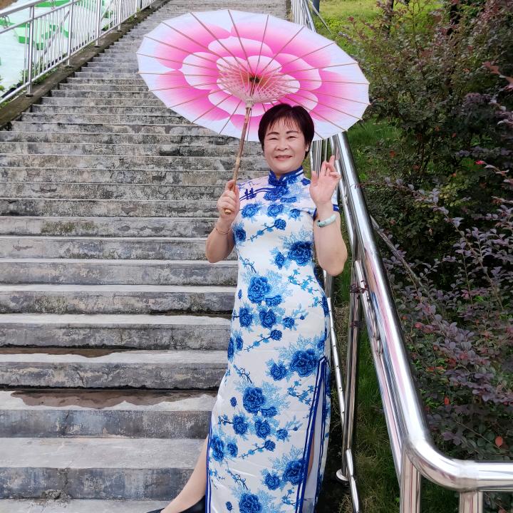 甜美悠，