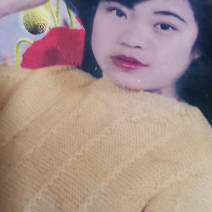 活出精彩童装店