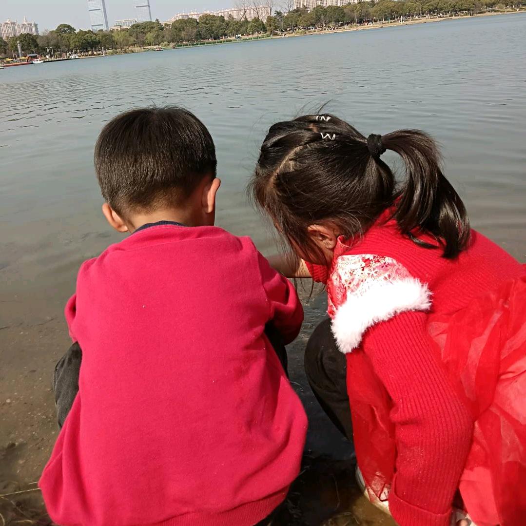 两个小可爱