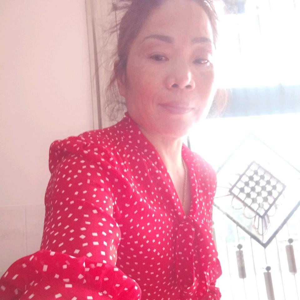 爱搞笑的女人