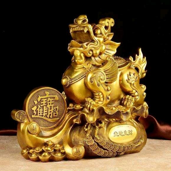 董琥