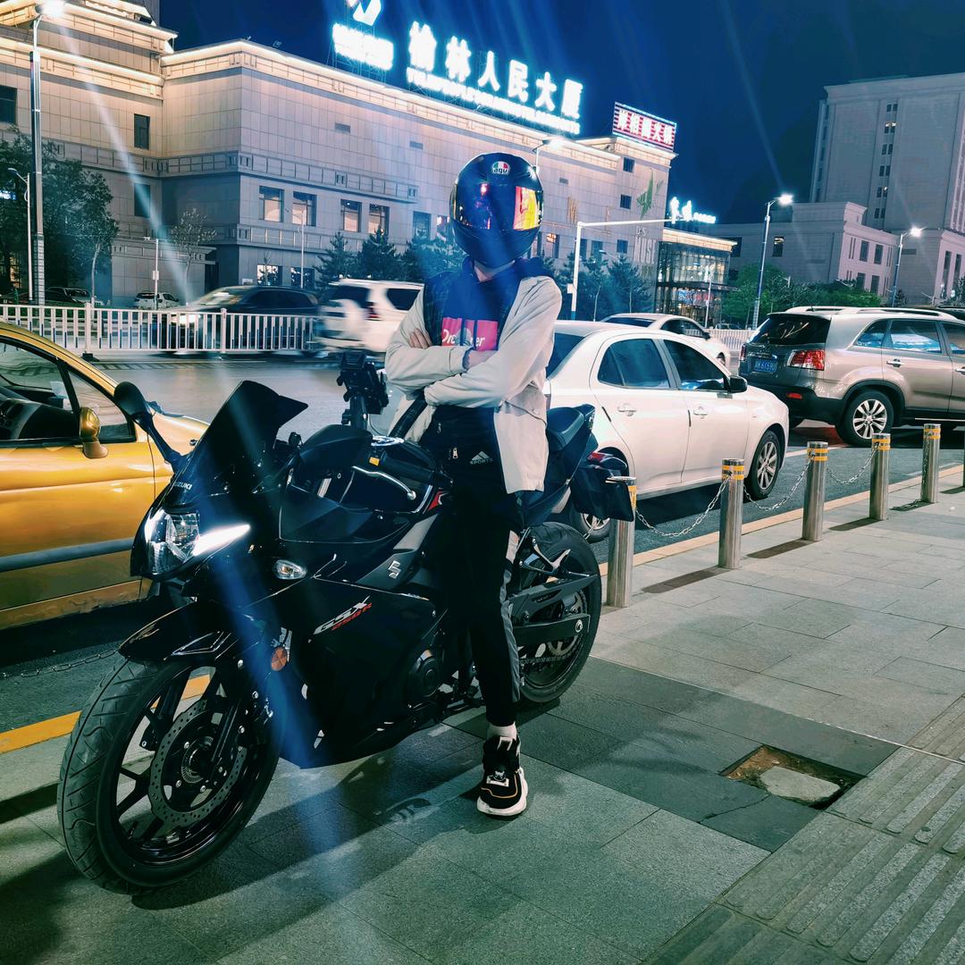 不会压弯的小杰