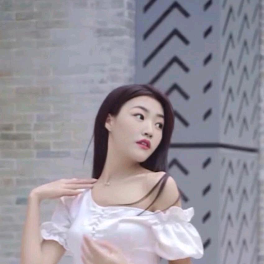 爱笑的小婵