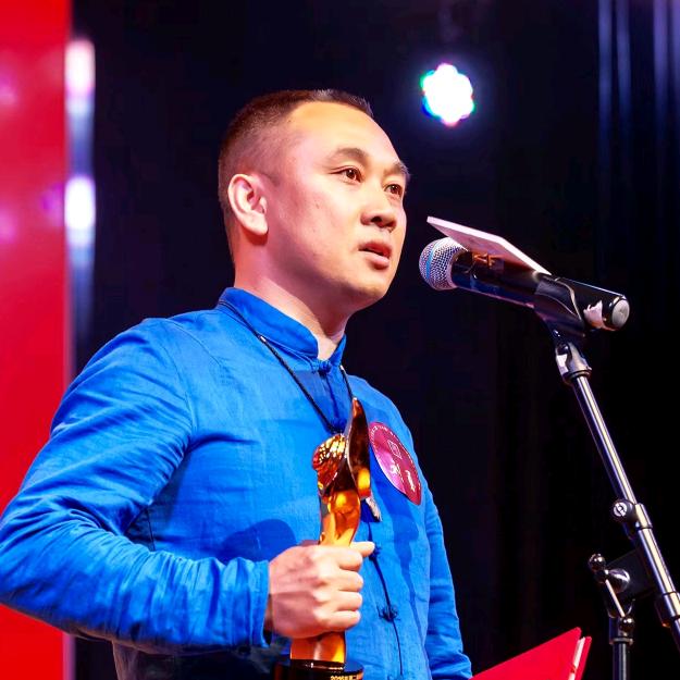 浏阳刘勇菊花石工厂店