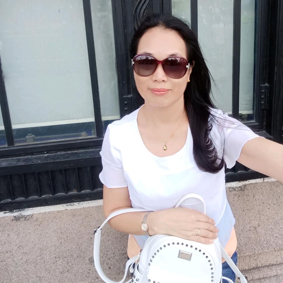 茂名强辉瓷砖-萍姐