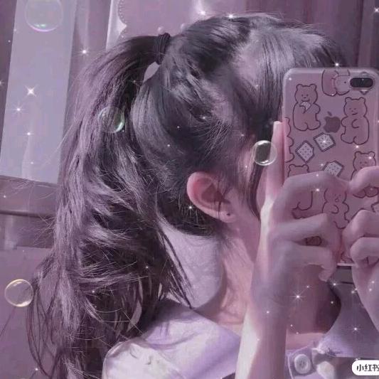 富平县彩色云精品服饰店