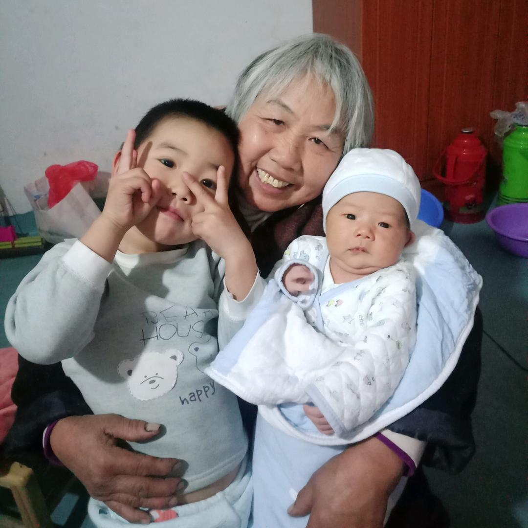 彩平