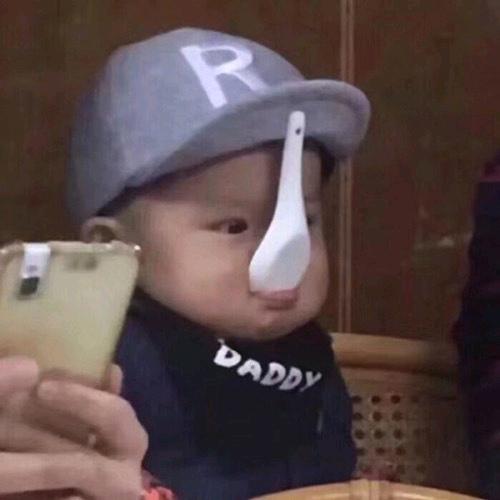 小晗。