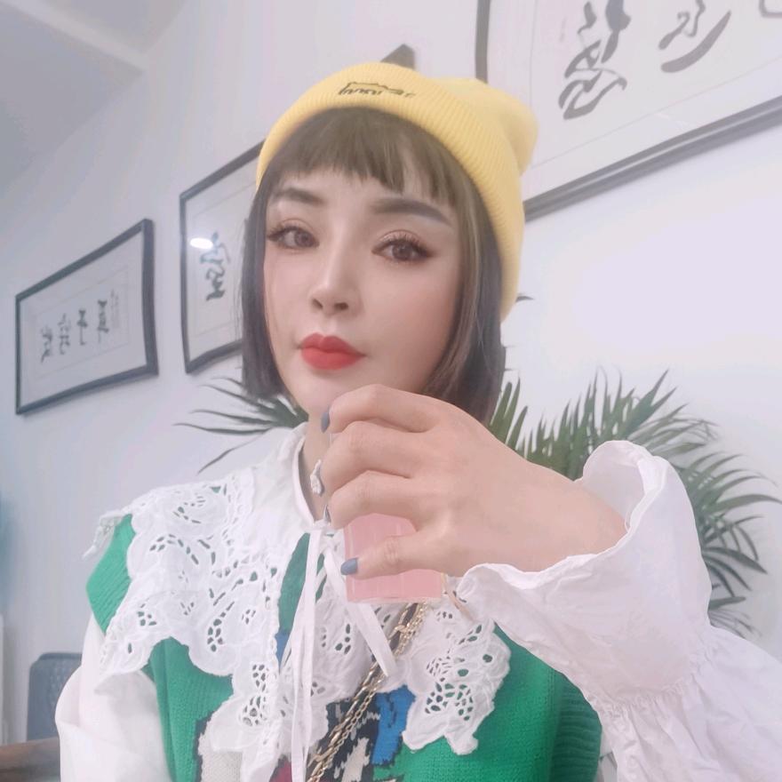 @莉莉