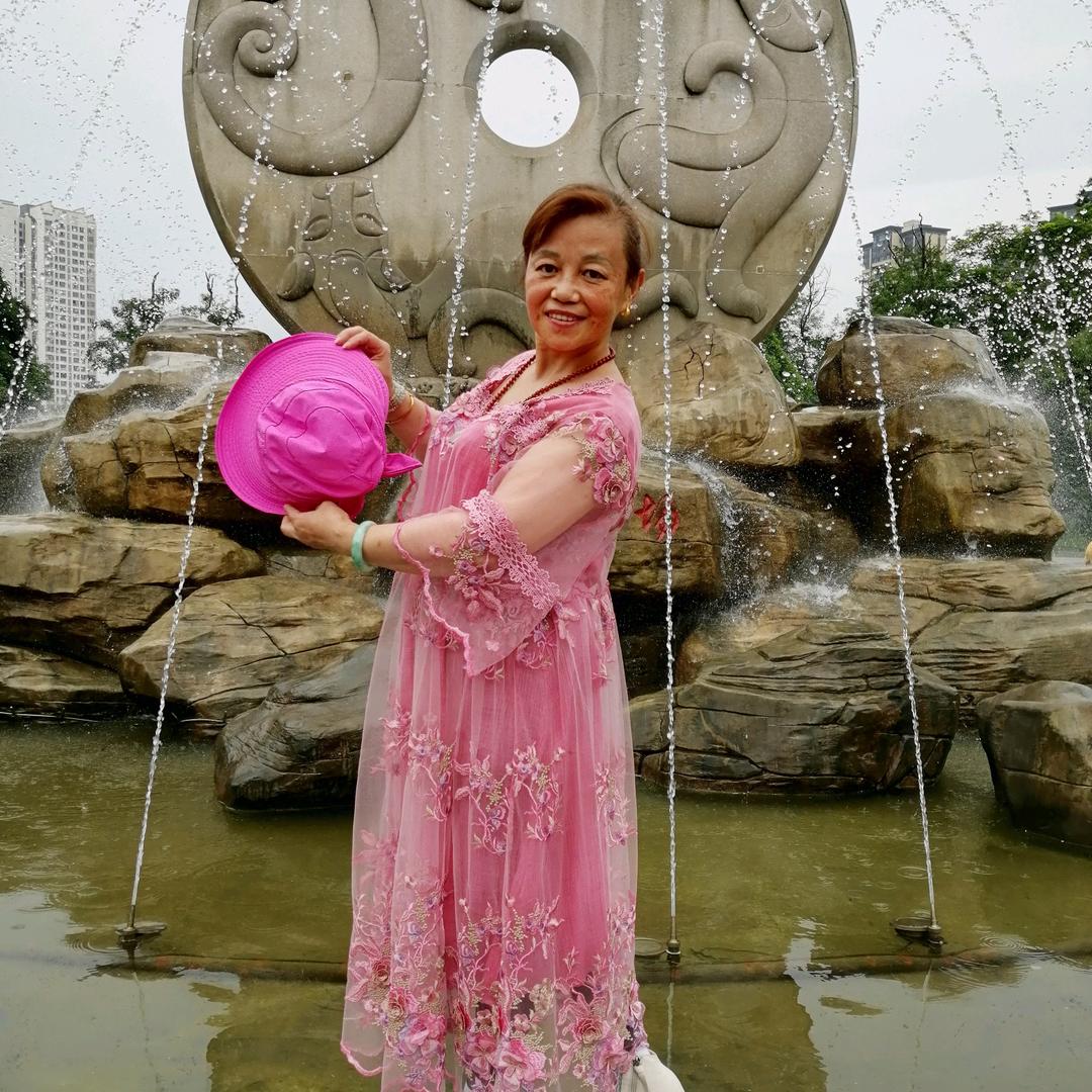 🐕腊梅花🌸儿