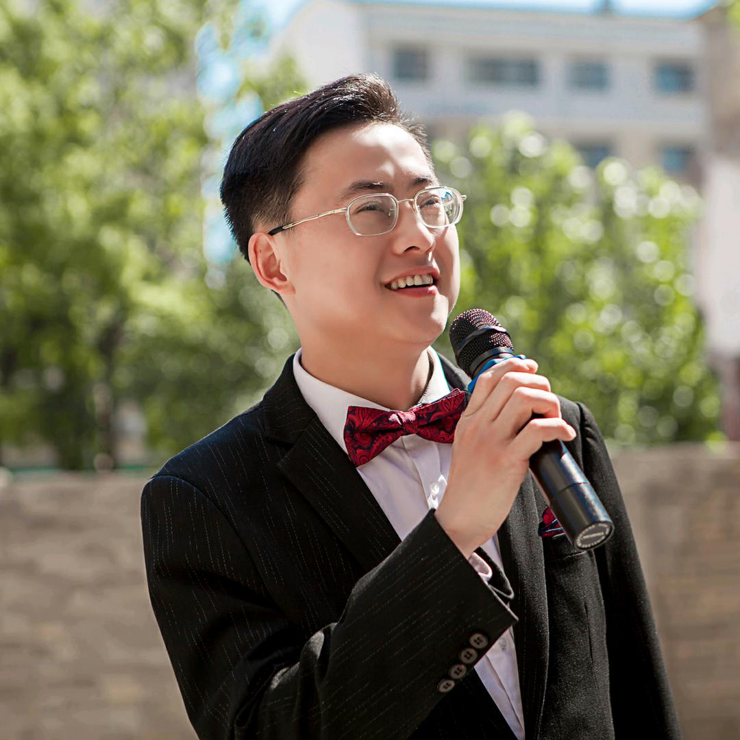 咸宁🎤主持人· 沐泽