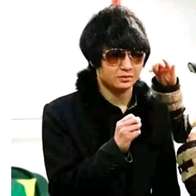 不向命运低头。