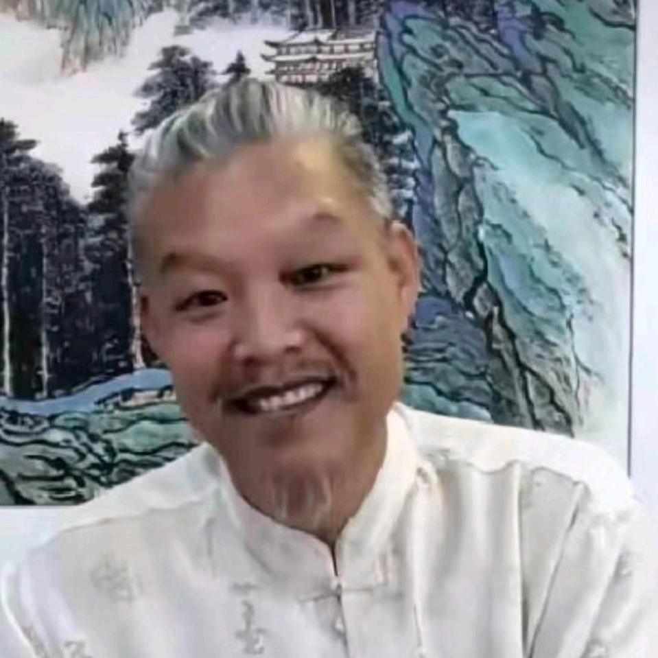 中国黑马艺术家杨成喜