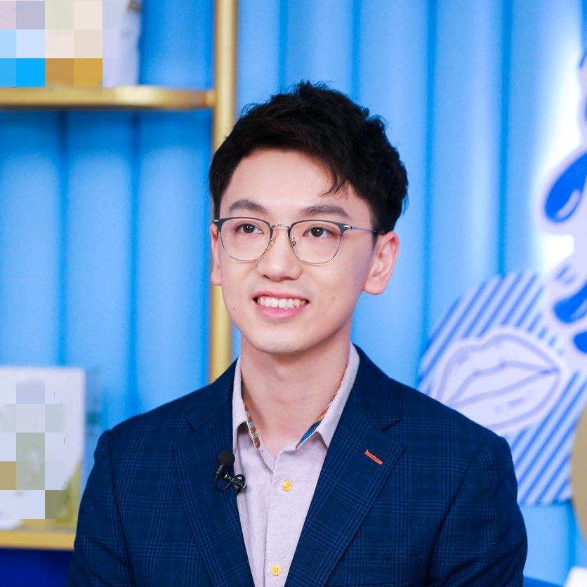儿保科梁德懿医生