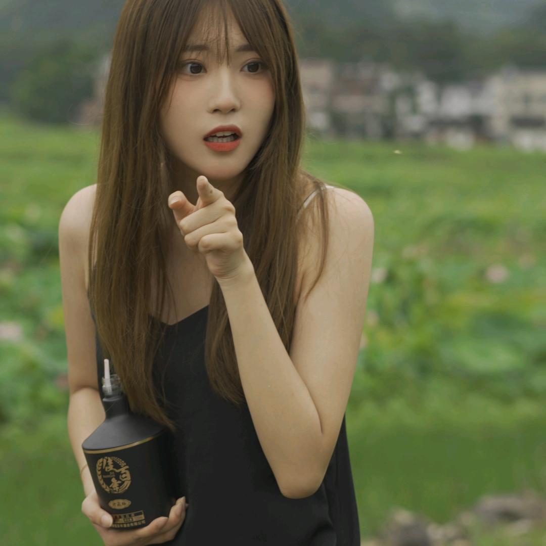 佳百年·免贵姓王