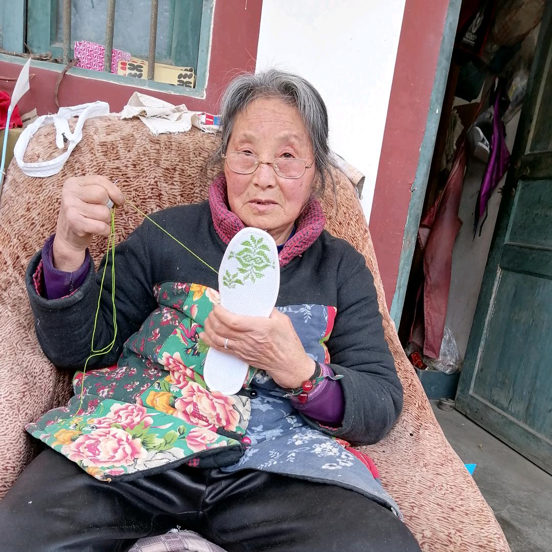 郑婆婆手工布鞋手工鞋垫