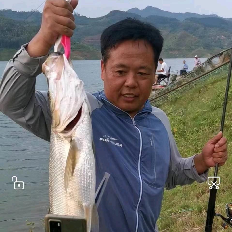 天超渔具老万游钓