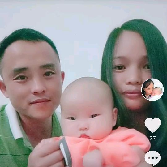 妍妍妈*宝哥的小跟班