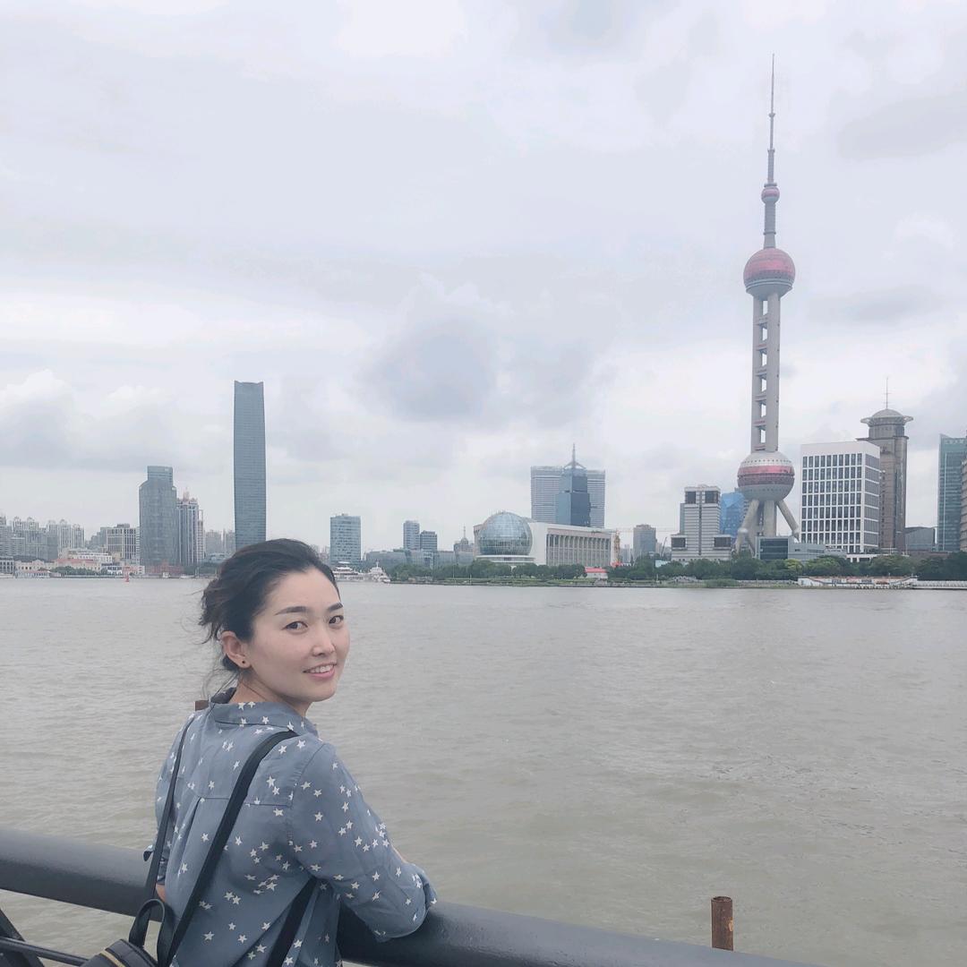 语笑嫣然