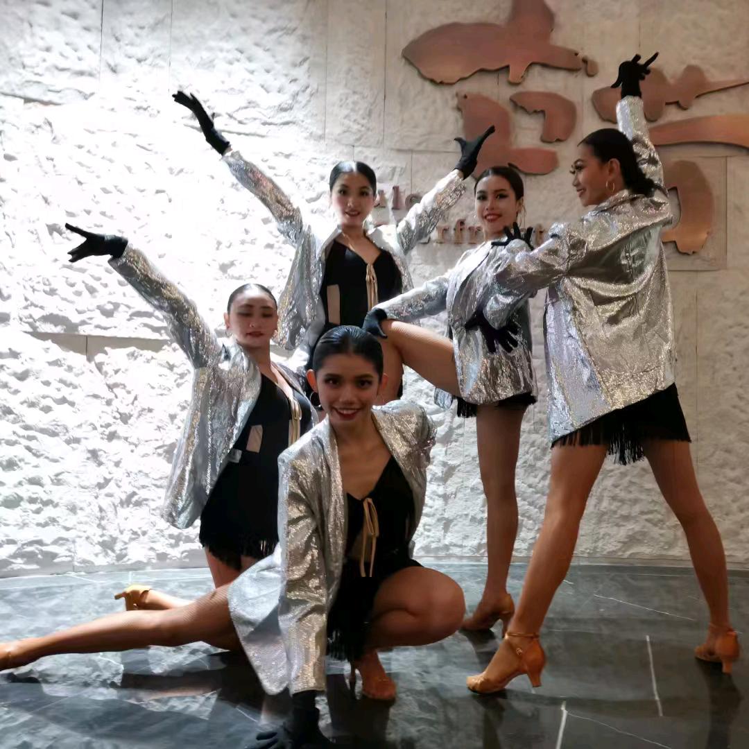 传文舞蹈艺术学校