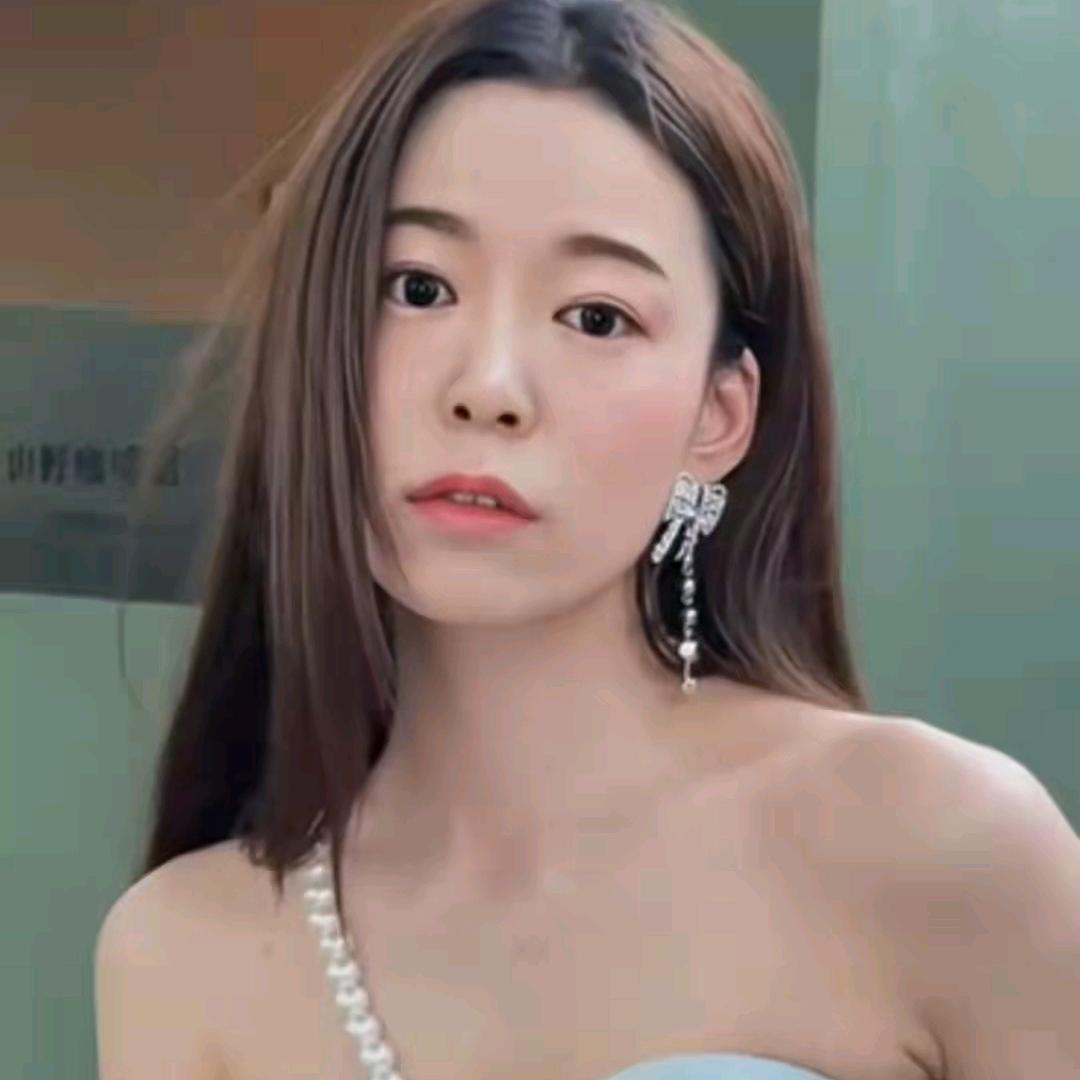 用户8787043393817