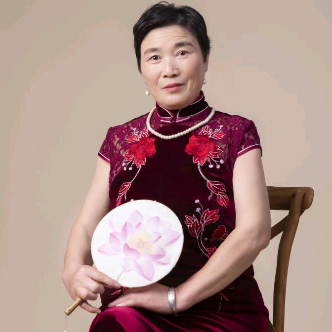 张明琴