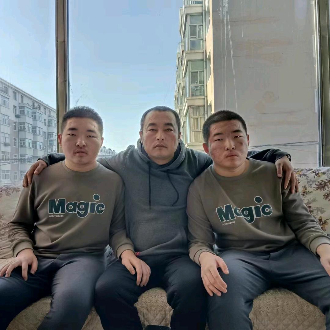 双双爸
