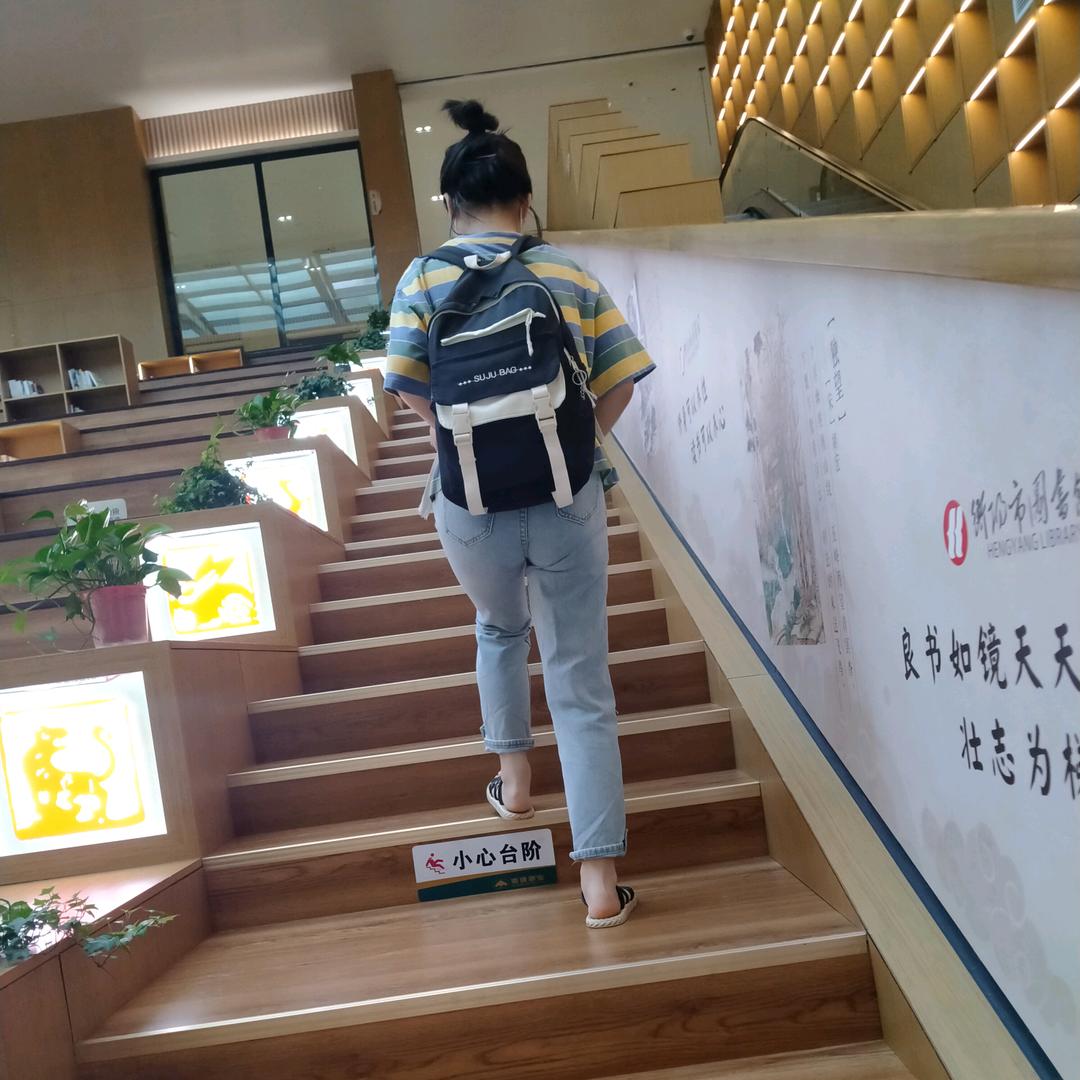 (⑉°з°)-♡余生不将就(ฅΦωΦ)ฅ