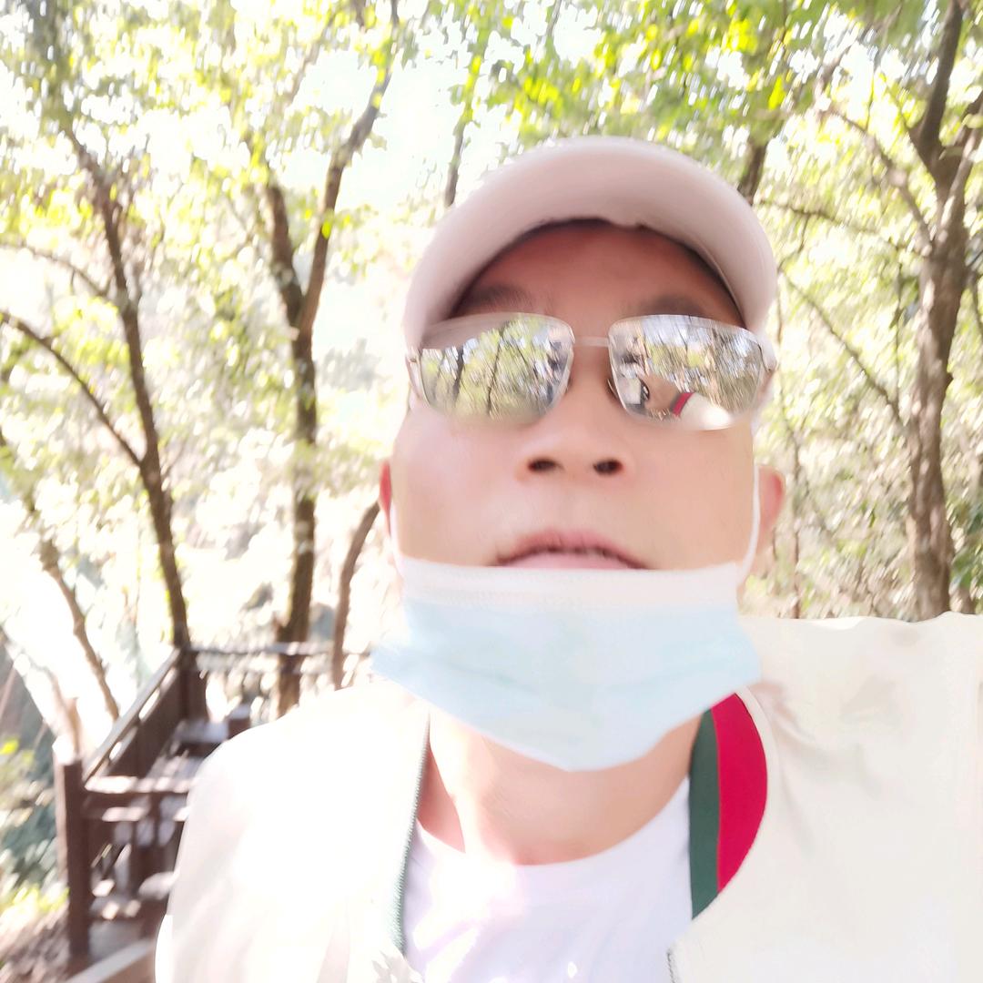 裸主任