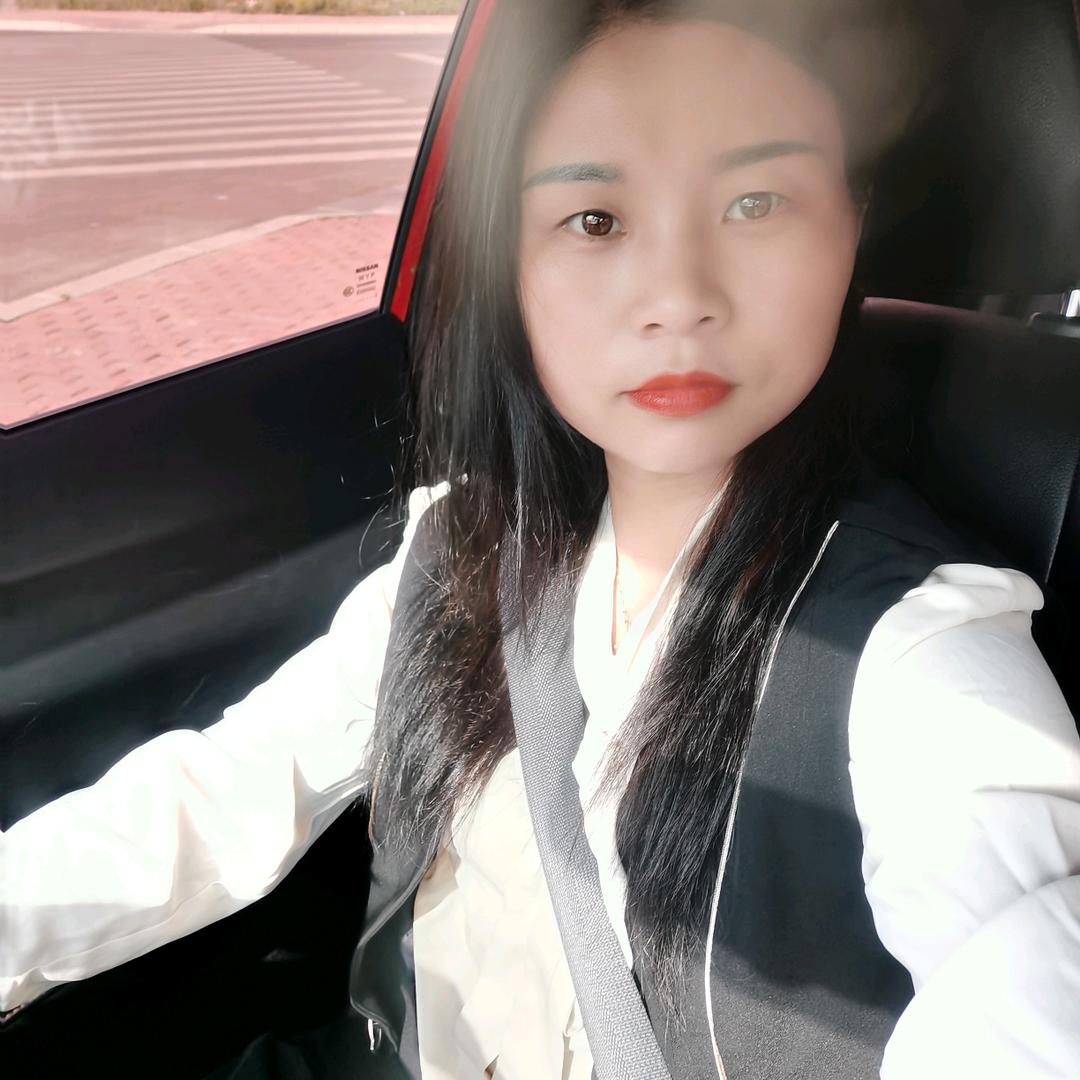 小霞