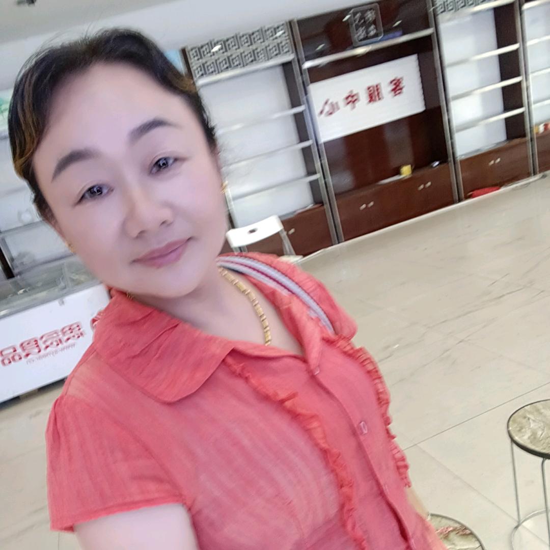 爱笑的傻丫头