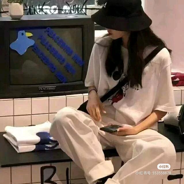 摇摇头